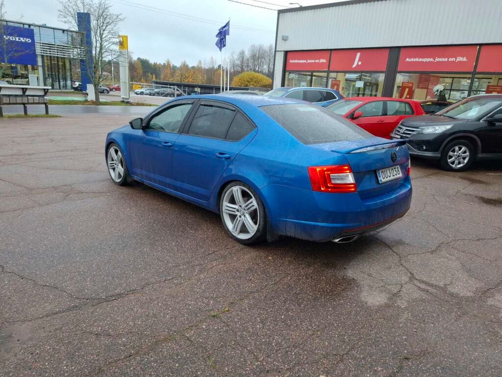 Skoda Octavia 2013 Sininen