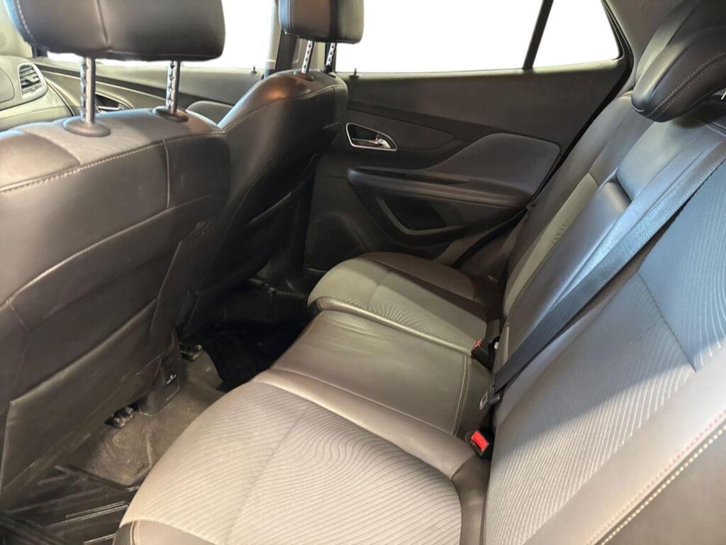 Opel Mokka 2014 Oranssi