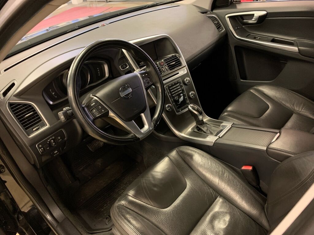 Volvo XC60 2014 Musta