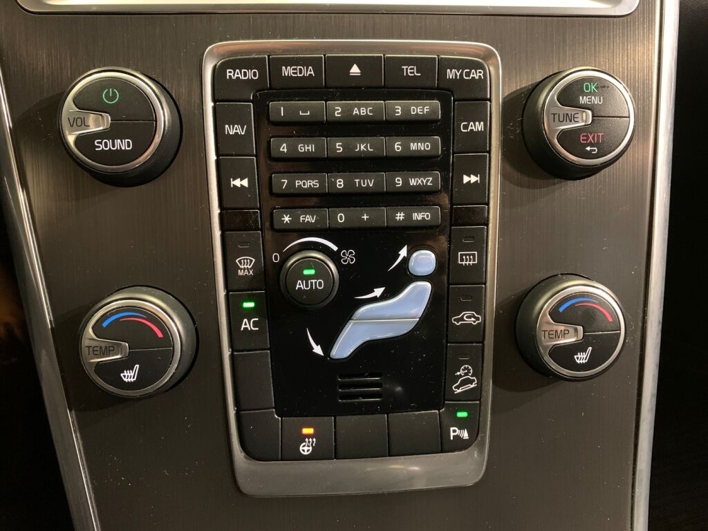 Volvo XC60 2014 Musta