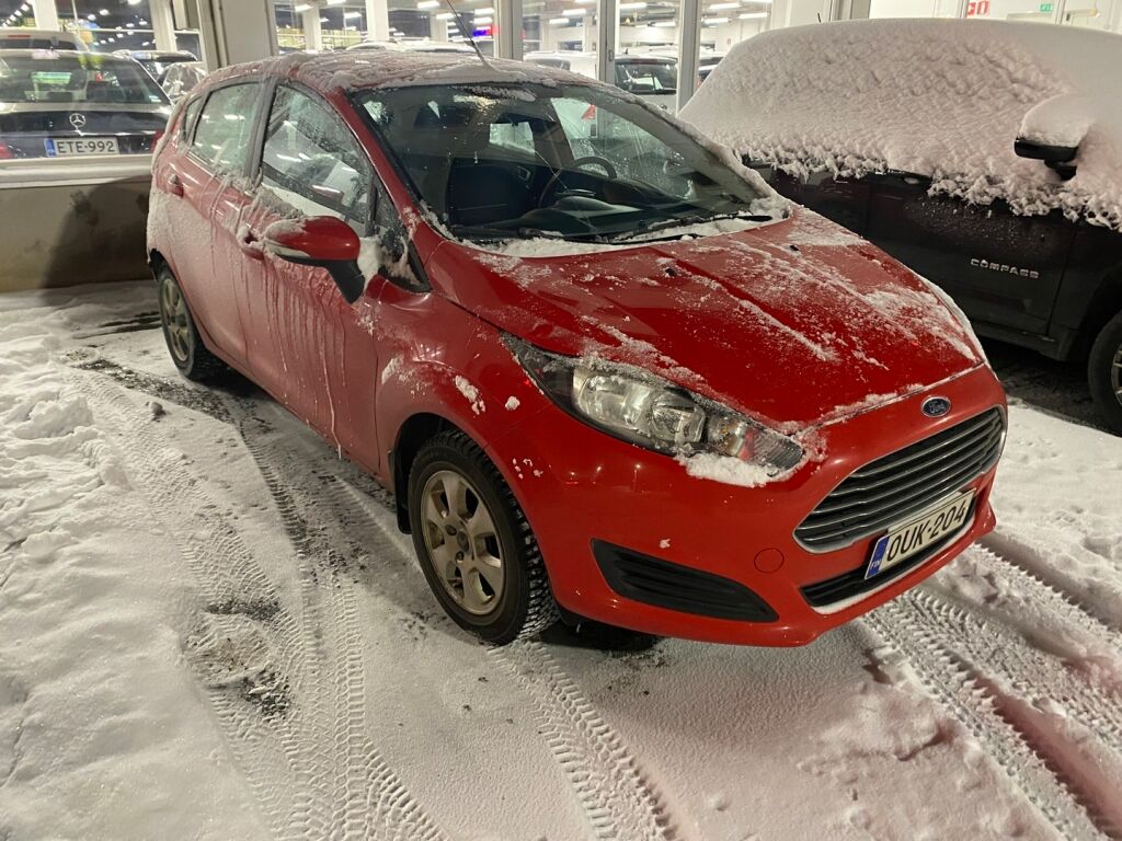 Ford Fiesta 2013 Punainen