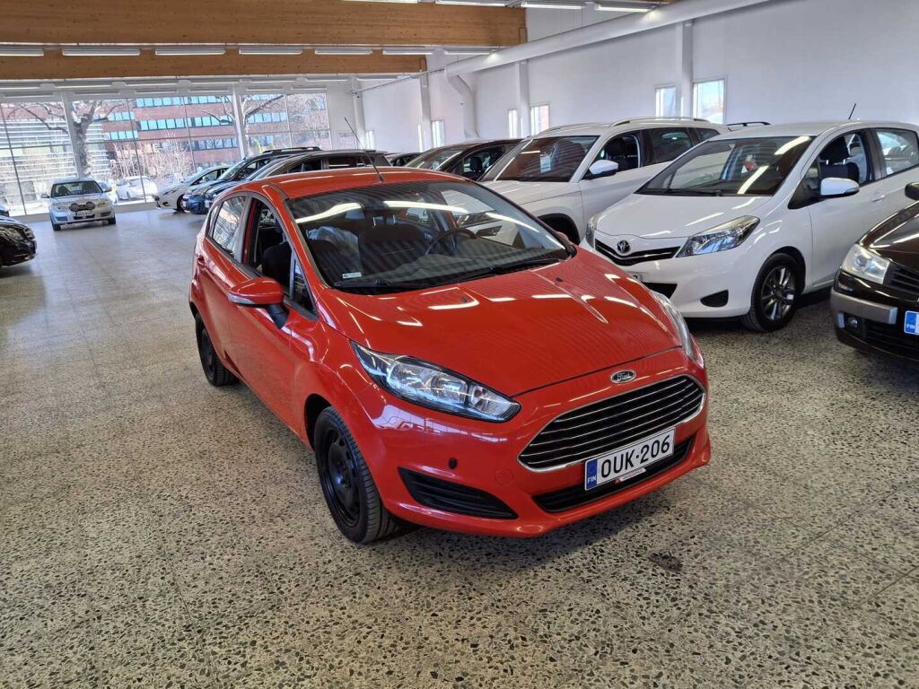 Ford Fiesta 2014 Punainen