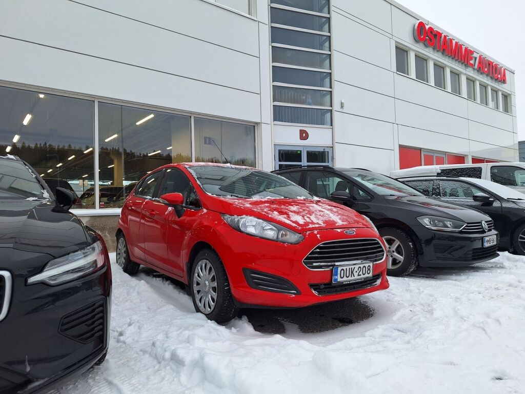 Ford Fiesta 2014 Punainen
