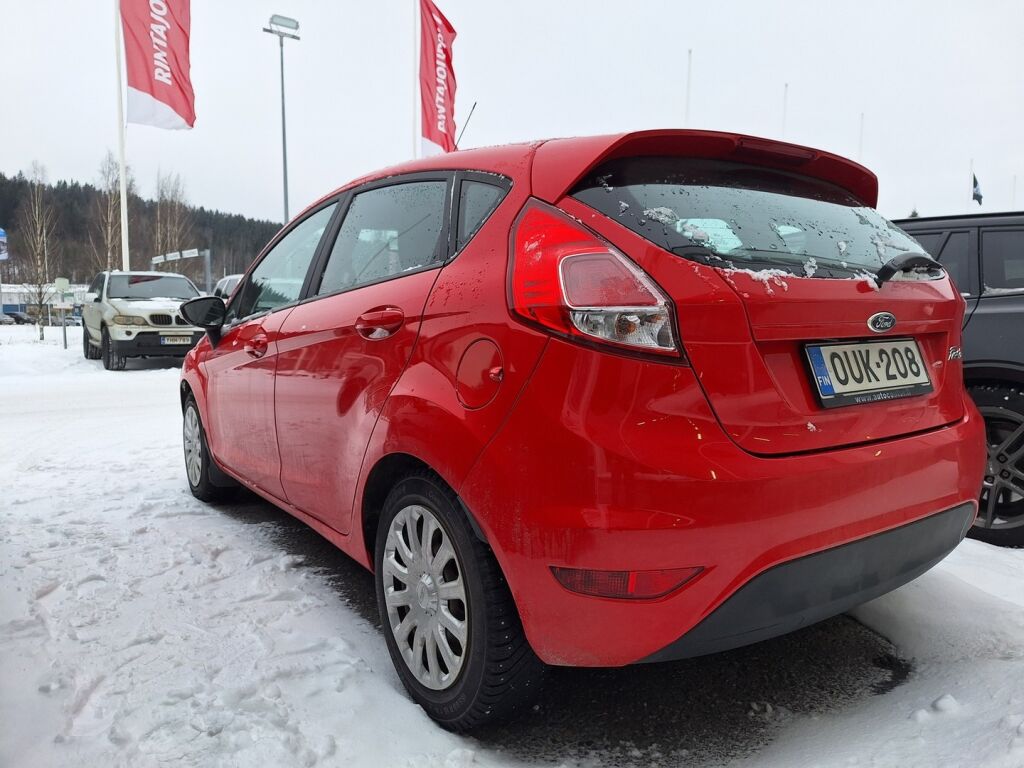 Ford Fiesta 2014 Punainen