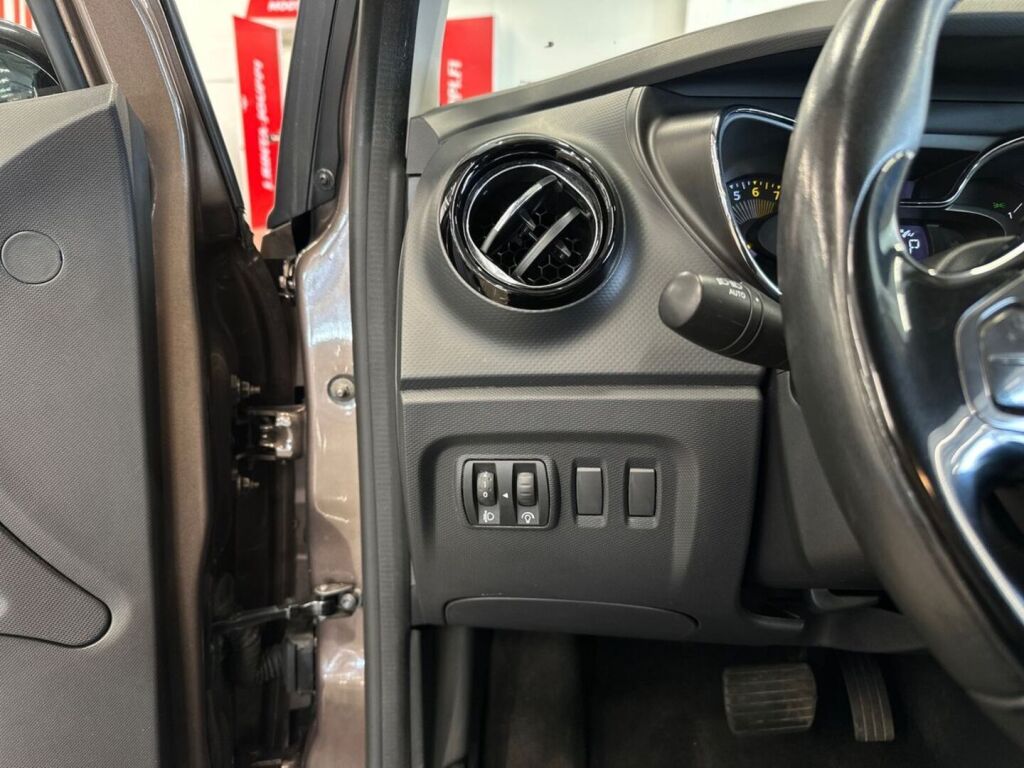 Renault Captur 2013 Ruskea (beige)