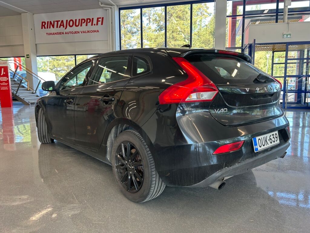 Volvo V40 2013 Musta