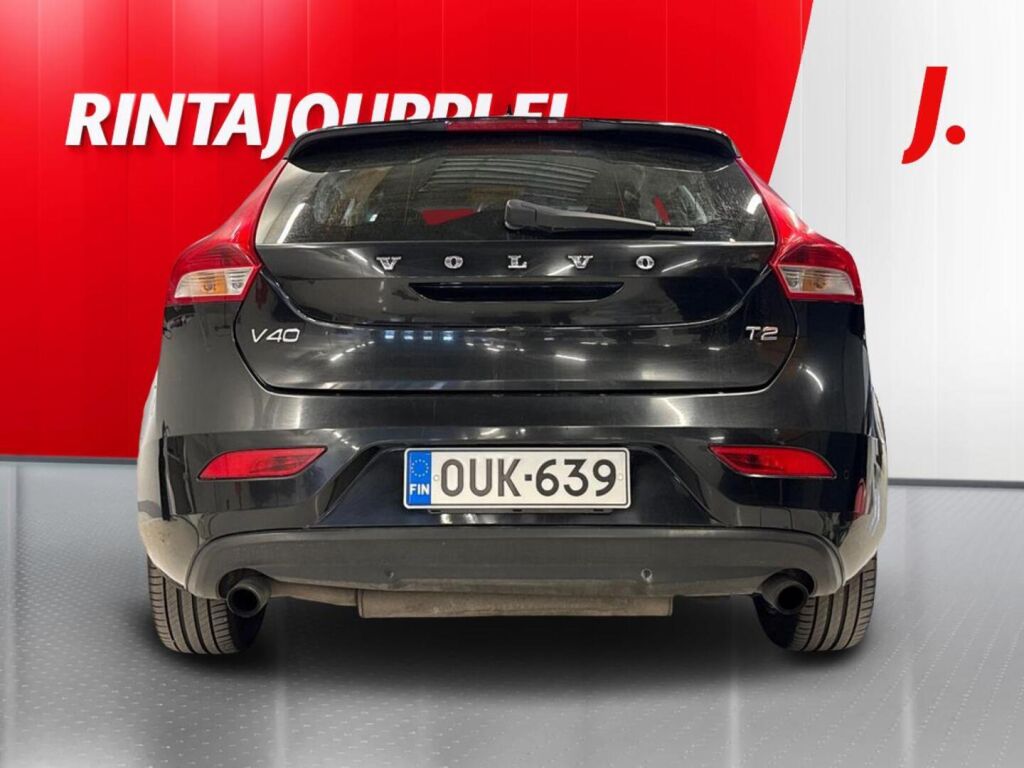 Volvo V40 2013 Musta