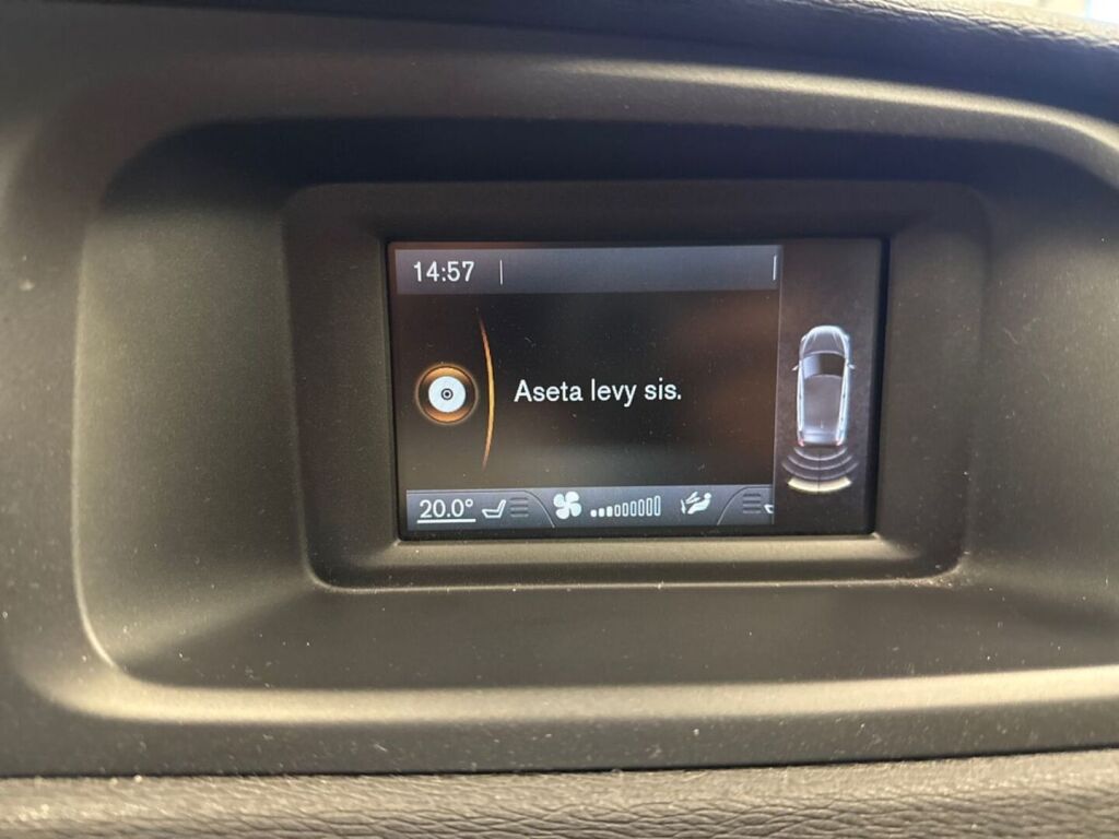 Volvo V40 2013 Musta