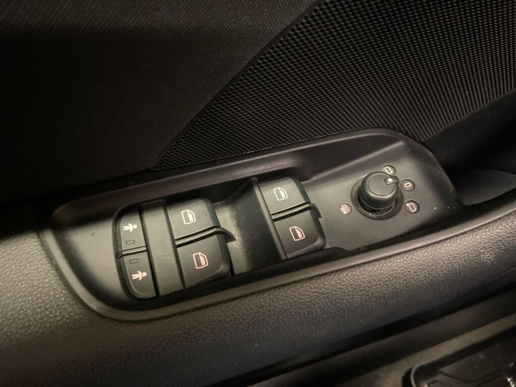 Audi A3 2013 Punainen