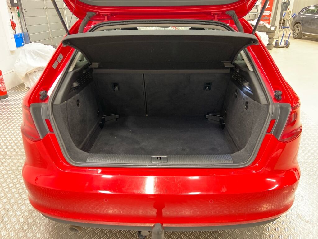 Audi A3 2013 Punainen