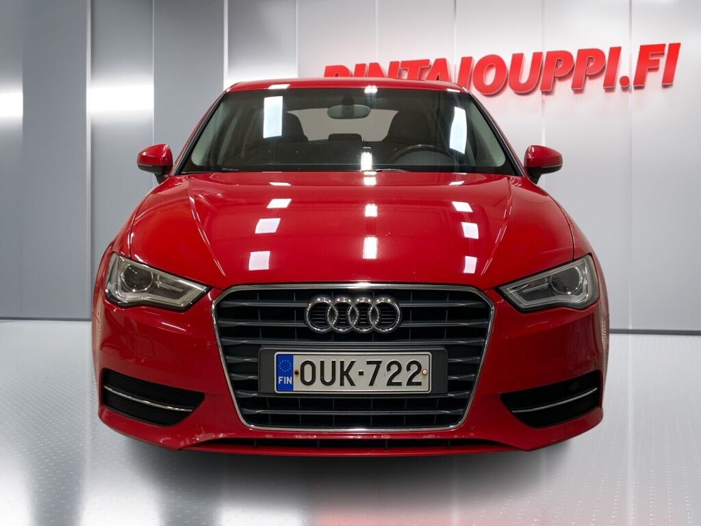Audi A3 2013 Punainen