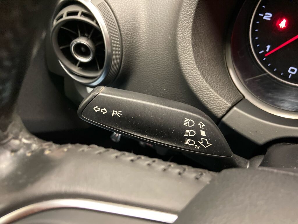 Audi A3 2013 Punainen