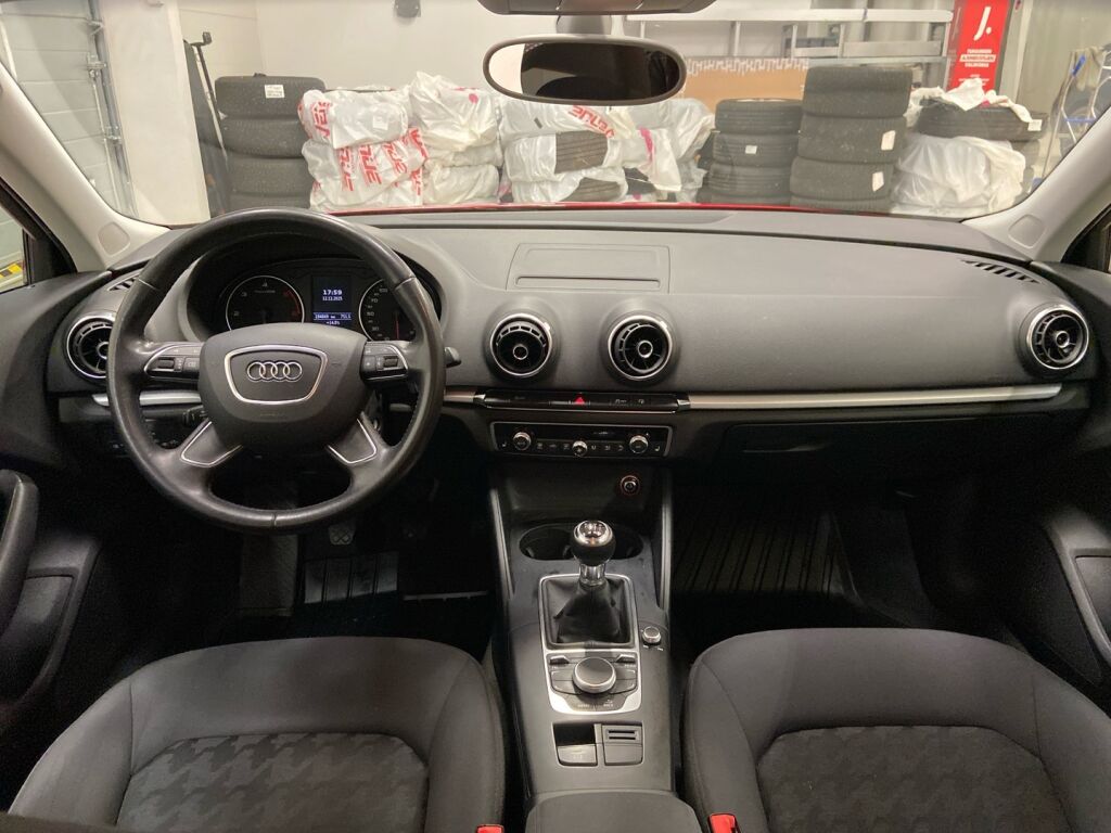 Audi A3 2013 Punainen