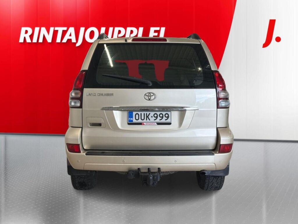 Toyota Land Cruiser 2007 Ruskea (beige)