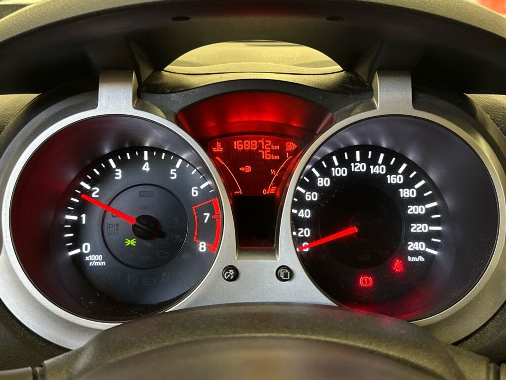 Nissan Juke 2014 Harmaa