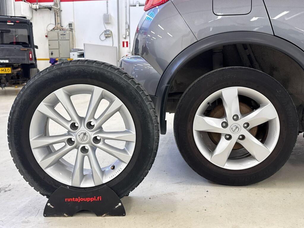 Nissan Juke 2014 Harmaa