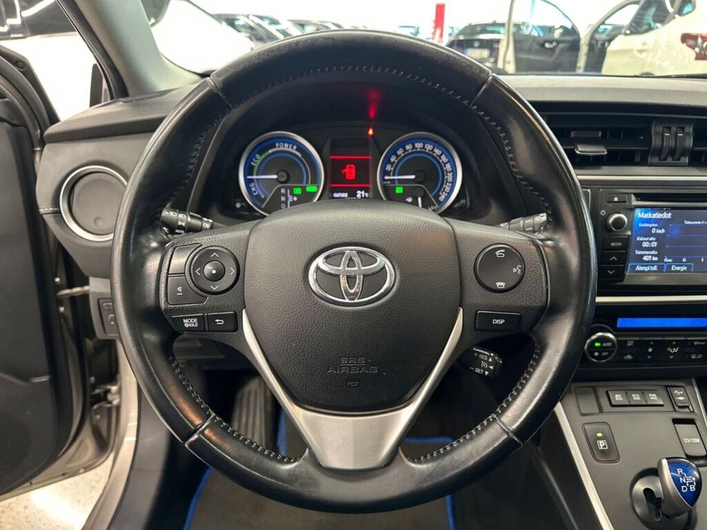 Toyota Auris 2014 Ruskea (beige)