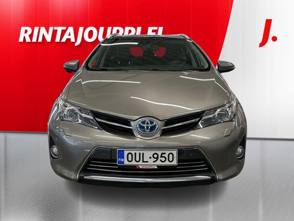 Toyota Auris 2014 Ruskea (beige)