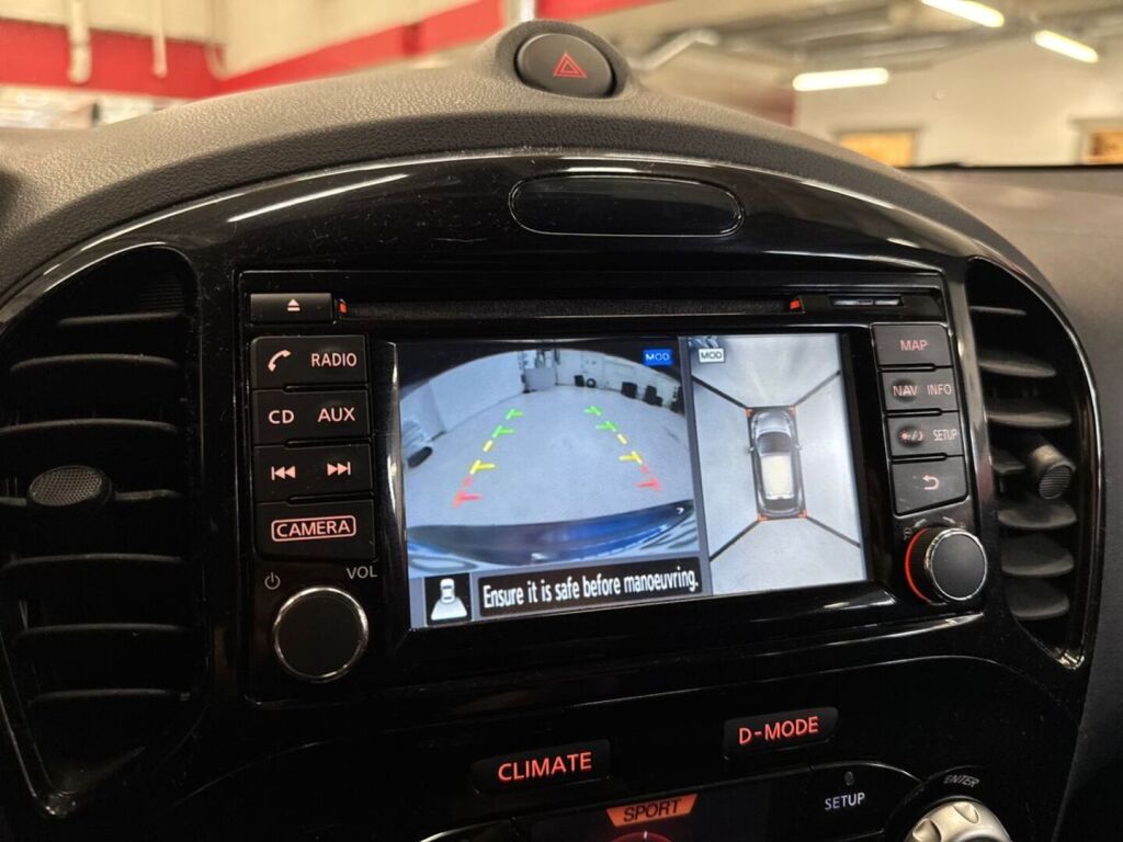 Nissan Juke 2015 Sininen