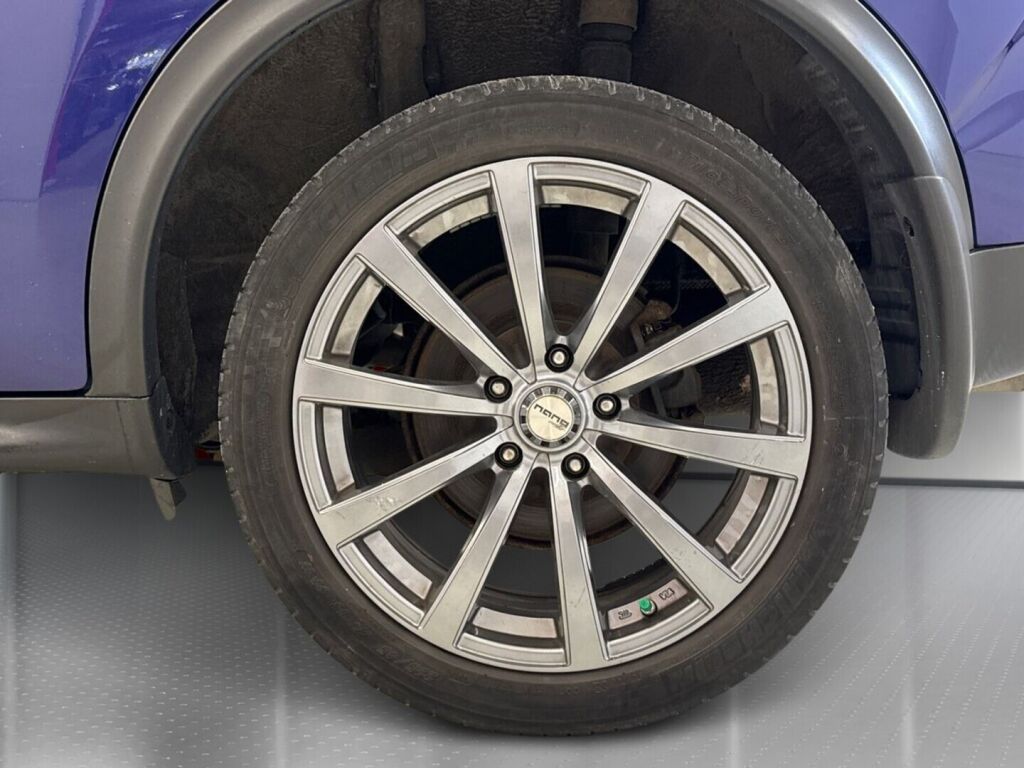 Nissan Juke 2015 Sininen