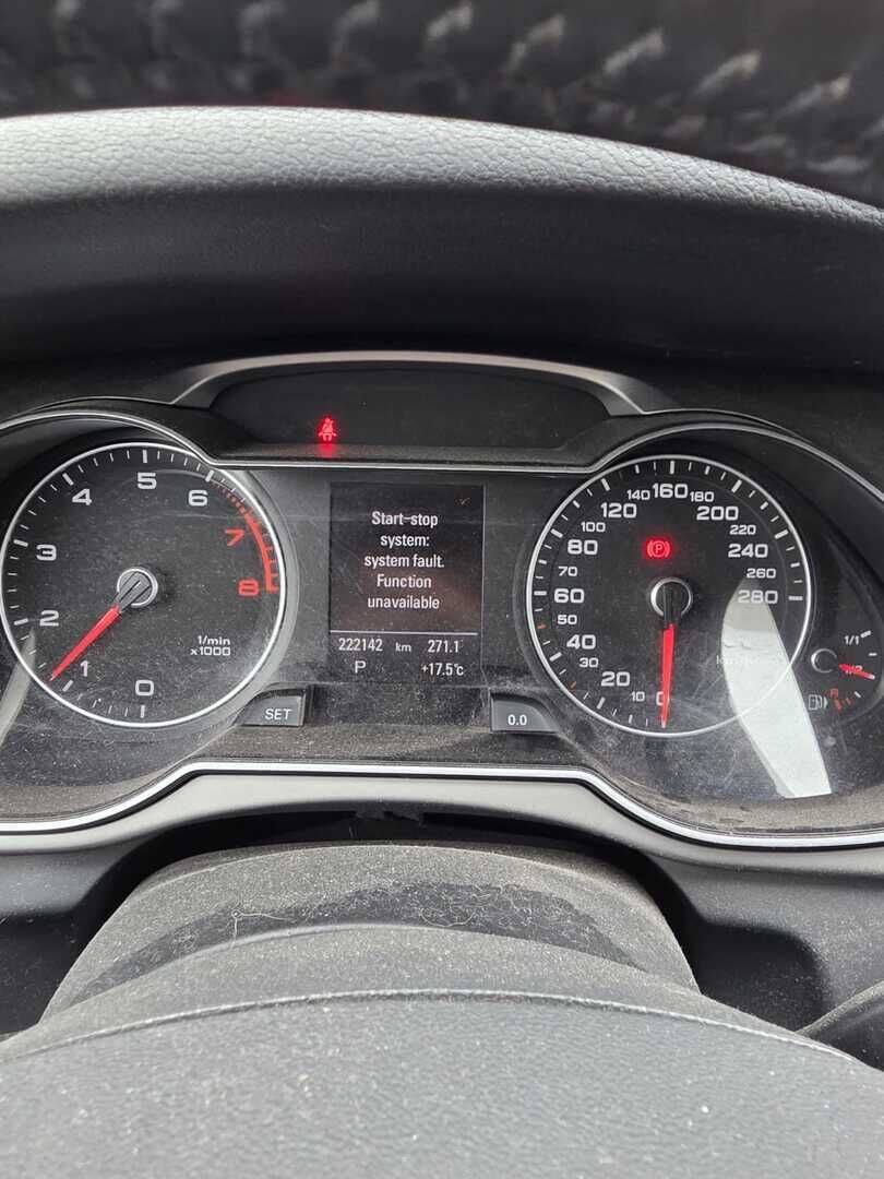 Audi A4 2015 Musta