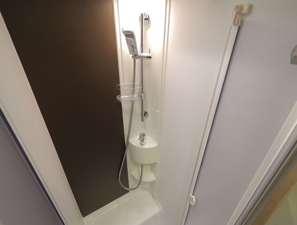 Adria Matrix Axess 670 SL 2015 Valkoinen