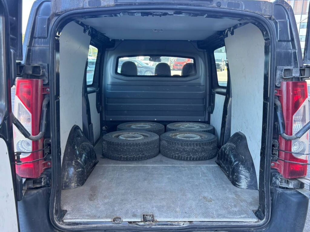Toyota Proace 2015 Harmaa