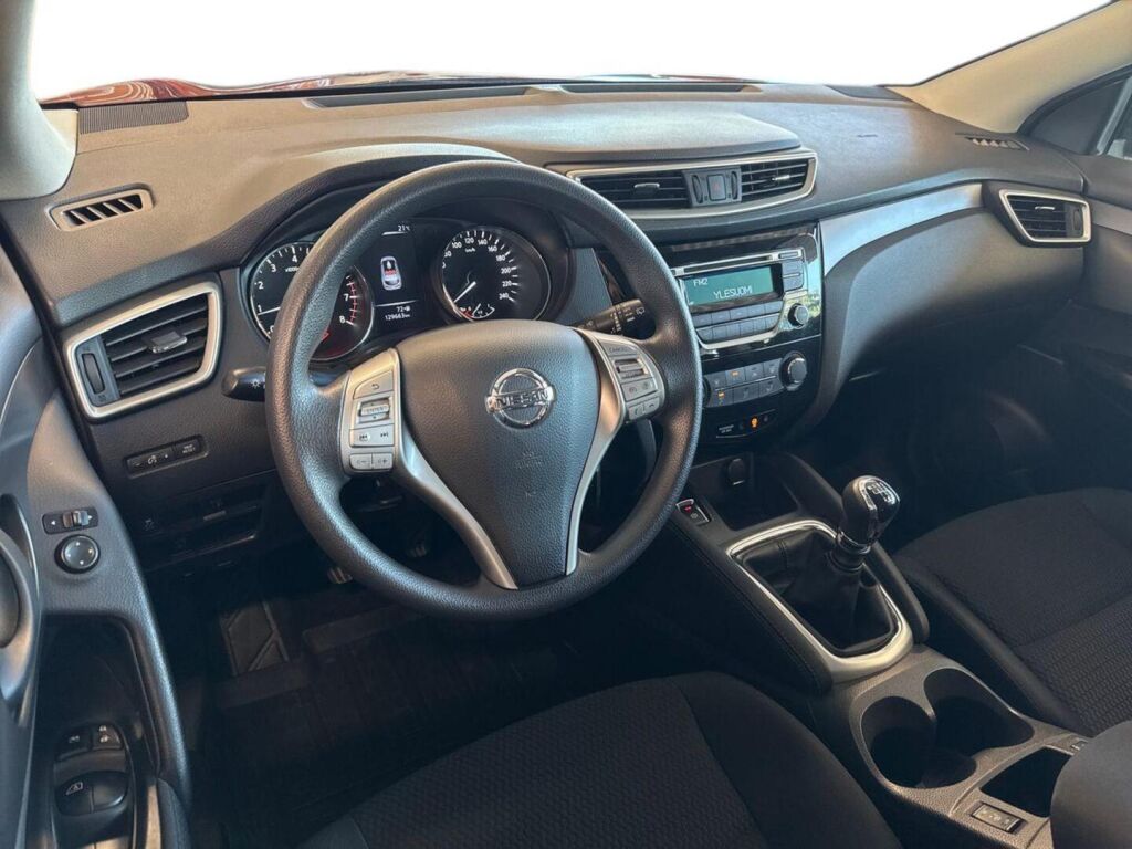 Nissan Qashqai 2014 Punainen