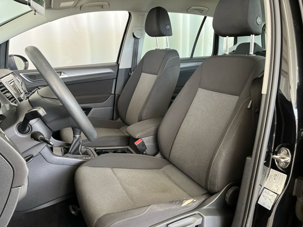 Volkswagen Golf Sportsvan 2014 Musta