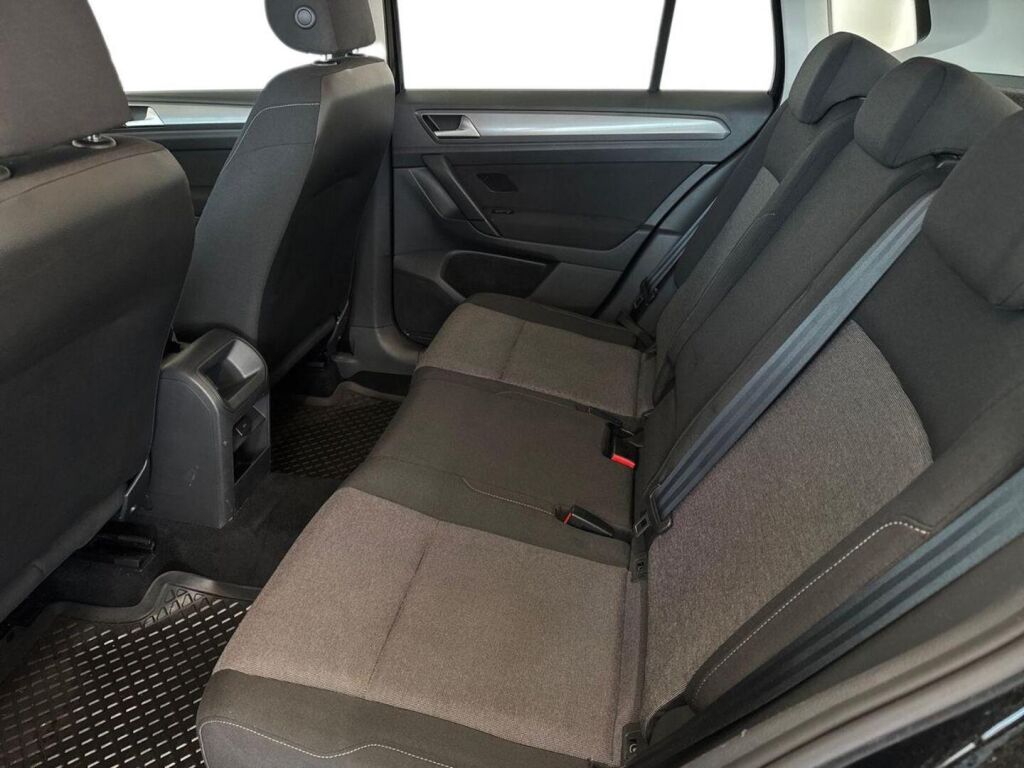 Volkswagen Golf Sportsvan 2014 Musta
