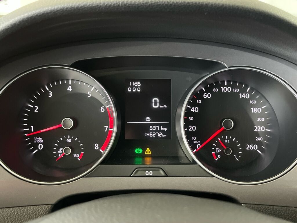 Volkswagen Golf Sportsvan 2014 Musta