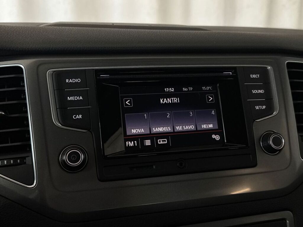 Volkswagen Golf Sportsvan 2014 Musta