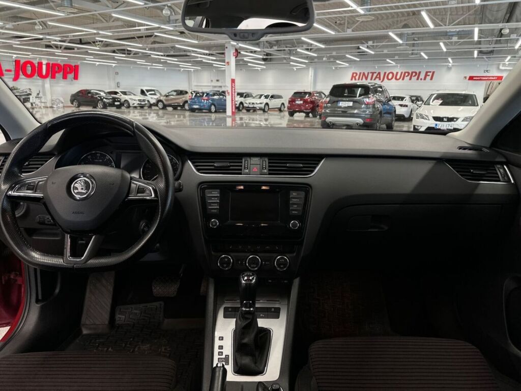 Skoda Octavia 2014 Punainen