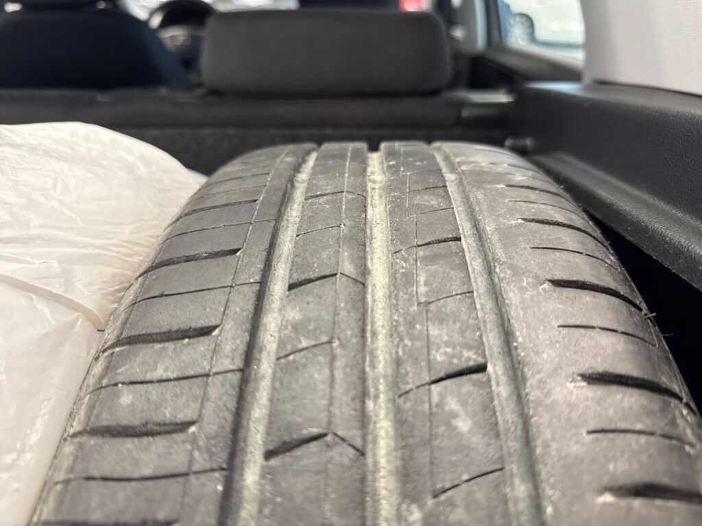 Seat Toledo 2015 Metallinhohto Ruskea (beige)