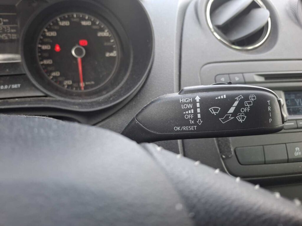 Seat Ibiza ST 2014 Harmaa