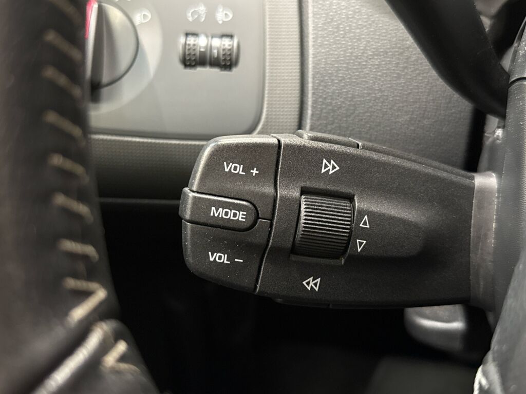 Seat Ibiza ST 2014 Harmaa