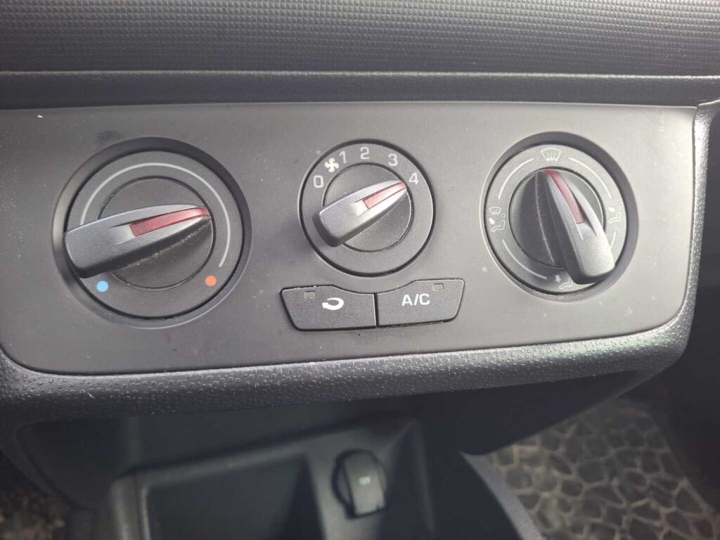 Seat Ibiza ST 2014 Harmaa