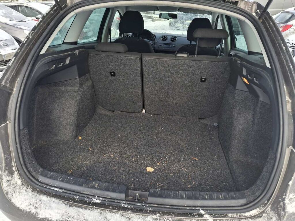 Seat Ibiza ST 2014 Harmaa