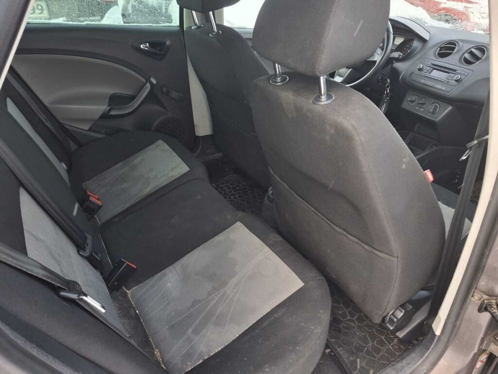 Seat Ibiza ST 2014 Harmaa