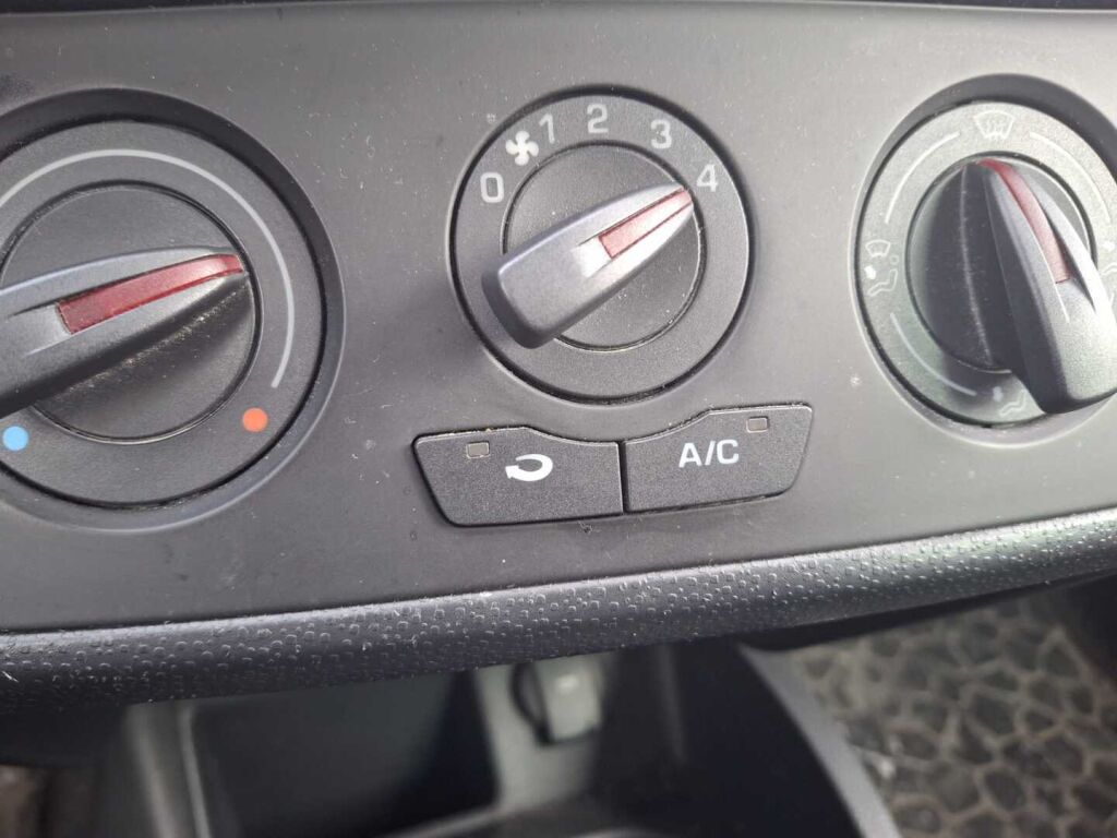 Seat Ibiza ST 2014 Harmaa