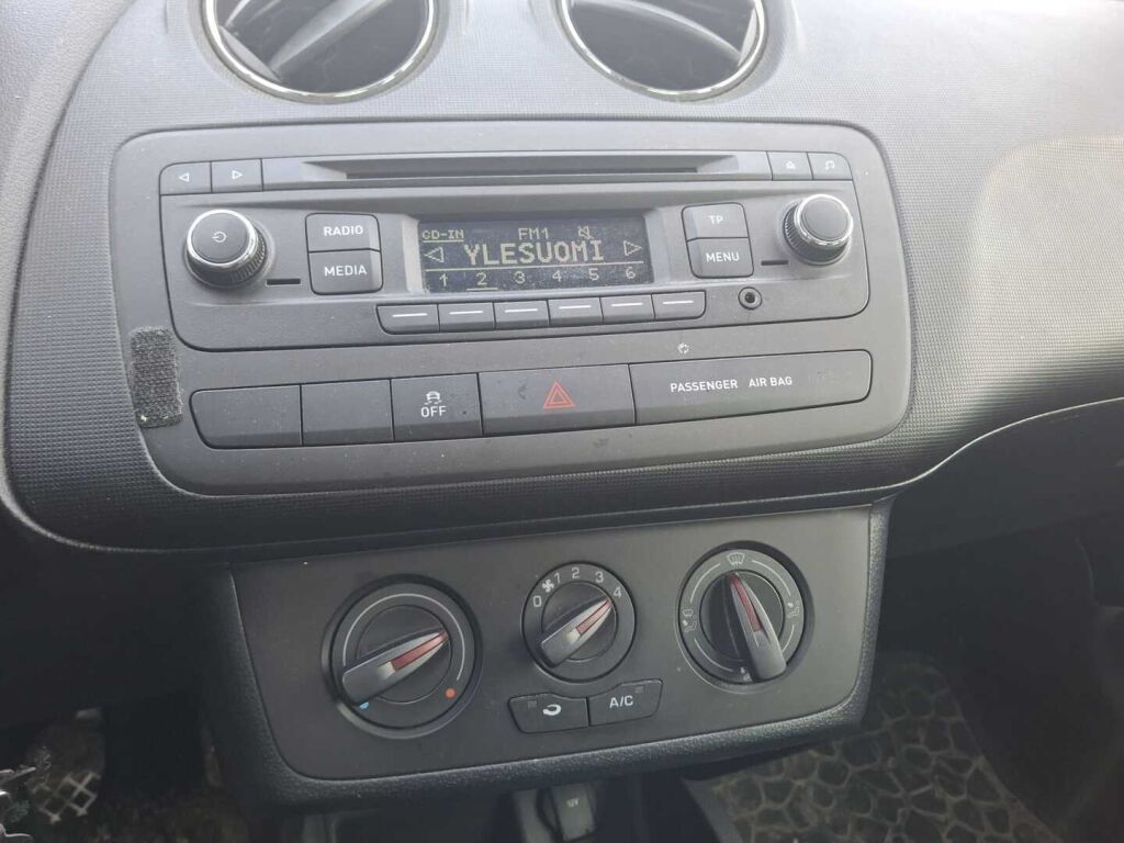 Seat Ibiza ST 2014 Harmaa