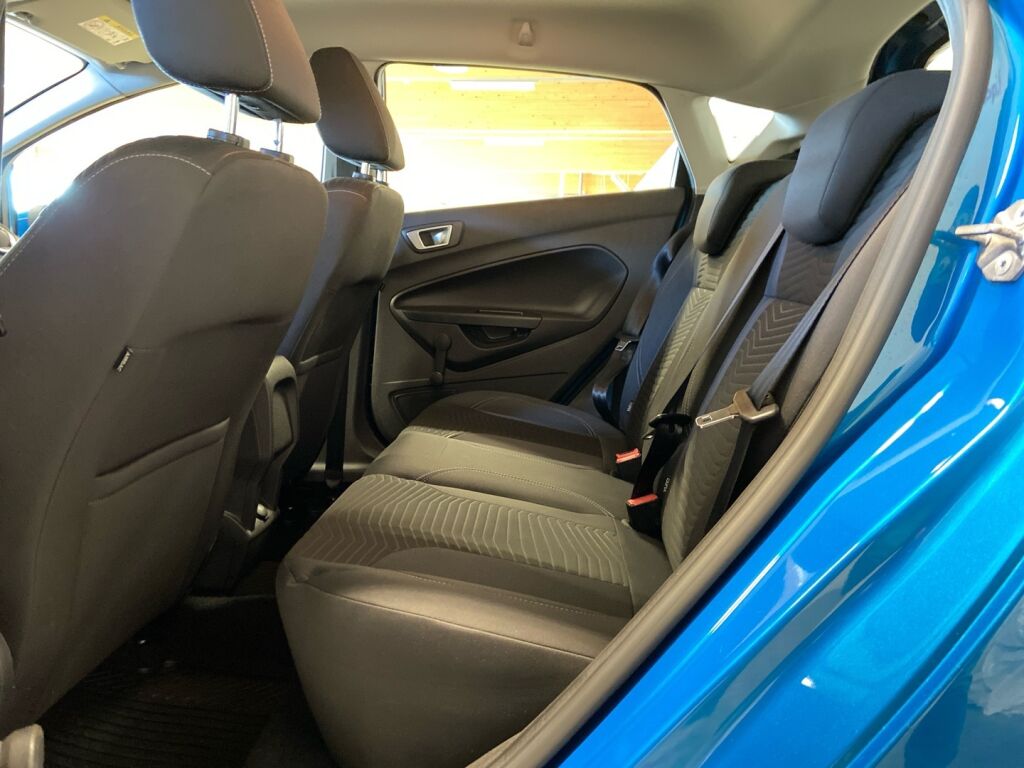Ford Fiesta 2015 Sininen