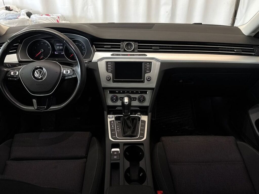 Volkswagen Passat 2015 Hopea