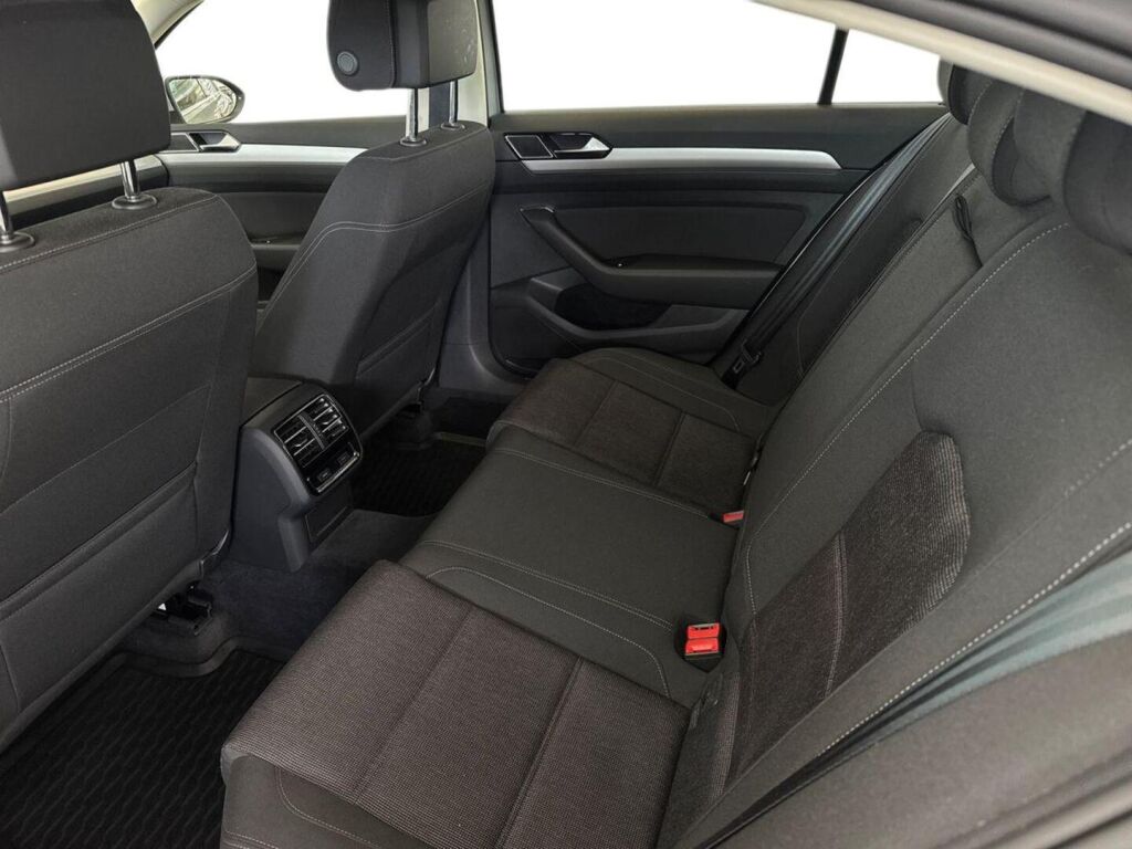 Volkswagen Passat 2015 Hopea