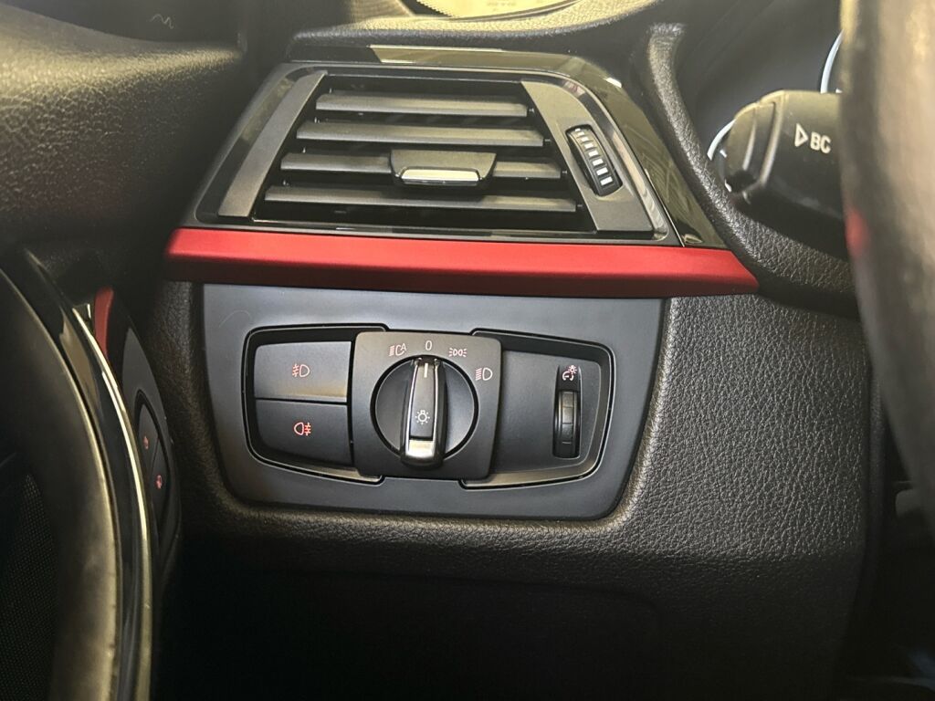 BMW 320 2016 Valkoinen