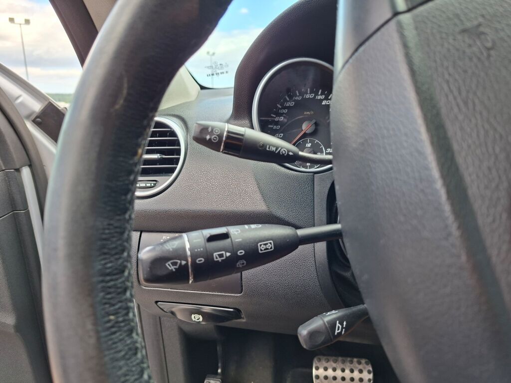Mercedes-Benz ML 63 AMG 2007 Hopea