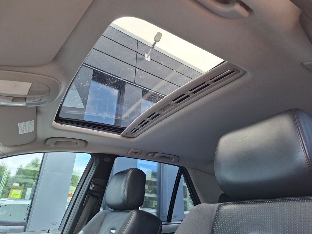 Mercedes-Benz ML 63 AMG 2007 Hopea