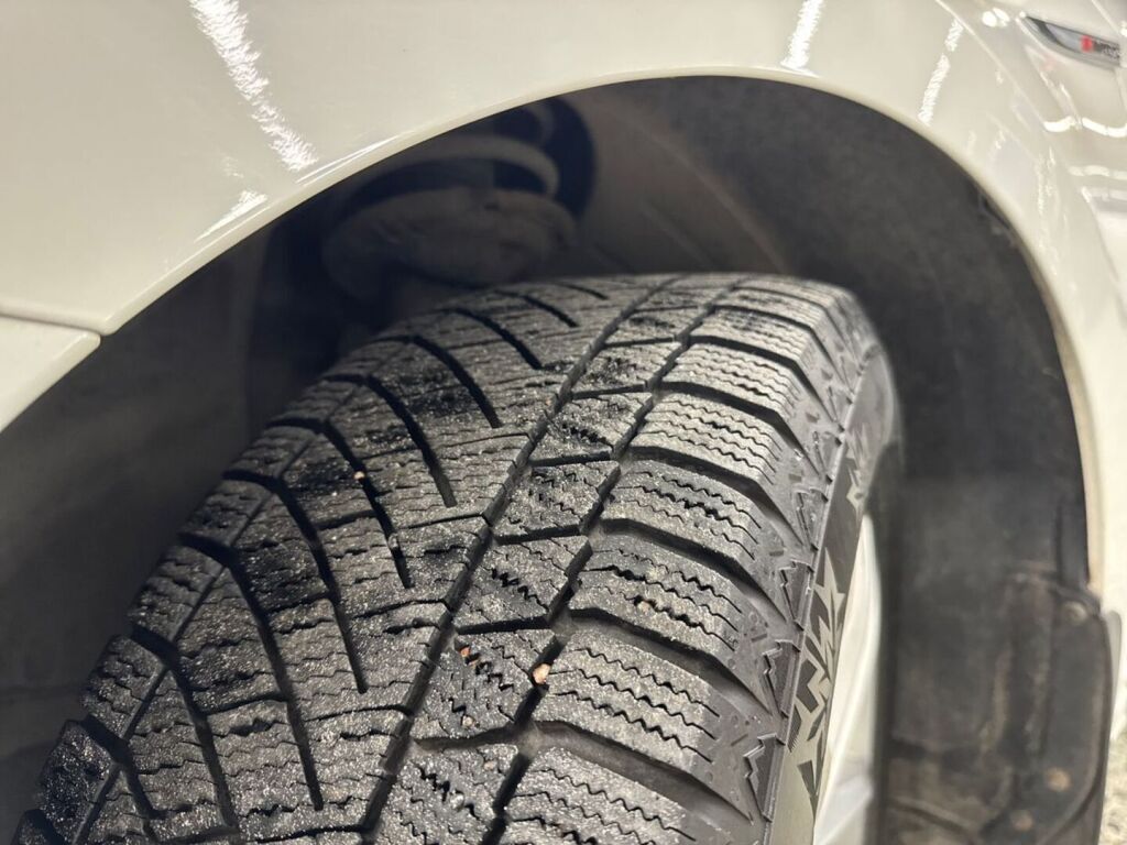 Volkswagen Passat 2016 Valkoinen