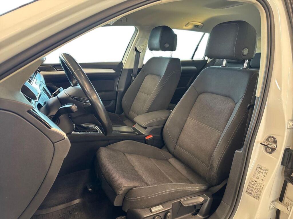 Volkswagen Passat 2016 Valkoinen