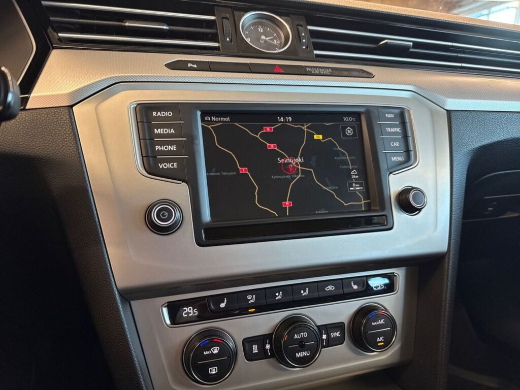 Volkswagen Passat 2016 Valkoinen